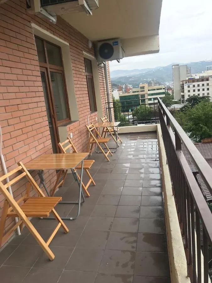 5 Rooms Near 300 Aragveli Metro Station Tiflis Apart Otel